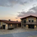 Elexburu Landa Turisticos Rurales 4*